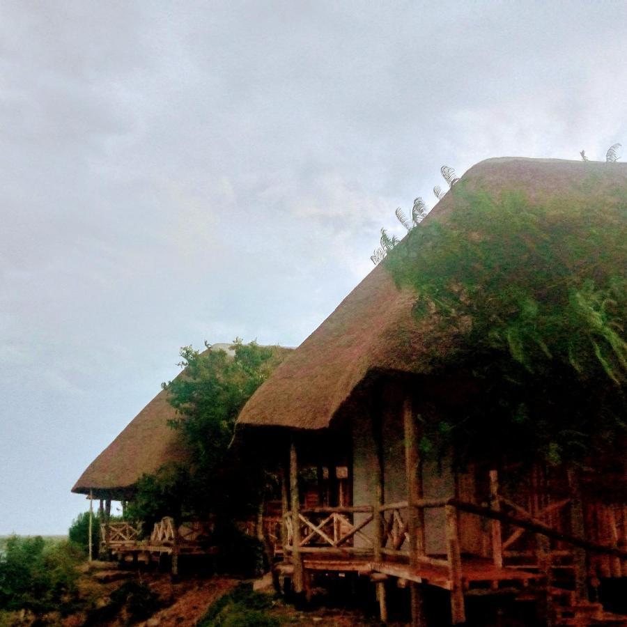 Tembo Safari Lodge Katunguru Екстериор снимка