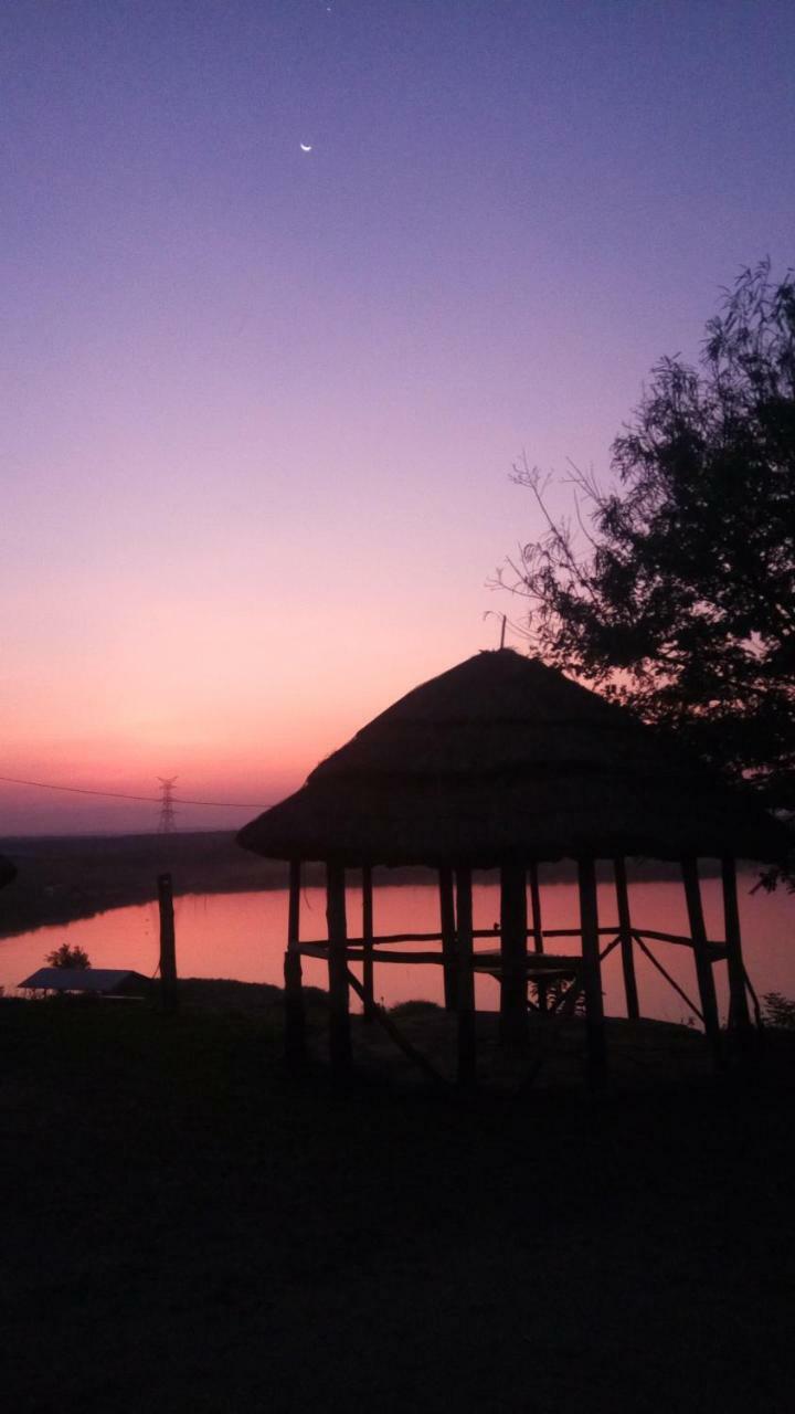 Tembo Safari Lodge Katunguru Екстериор снимка