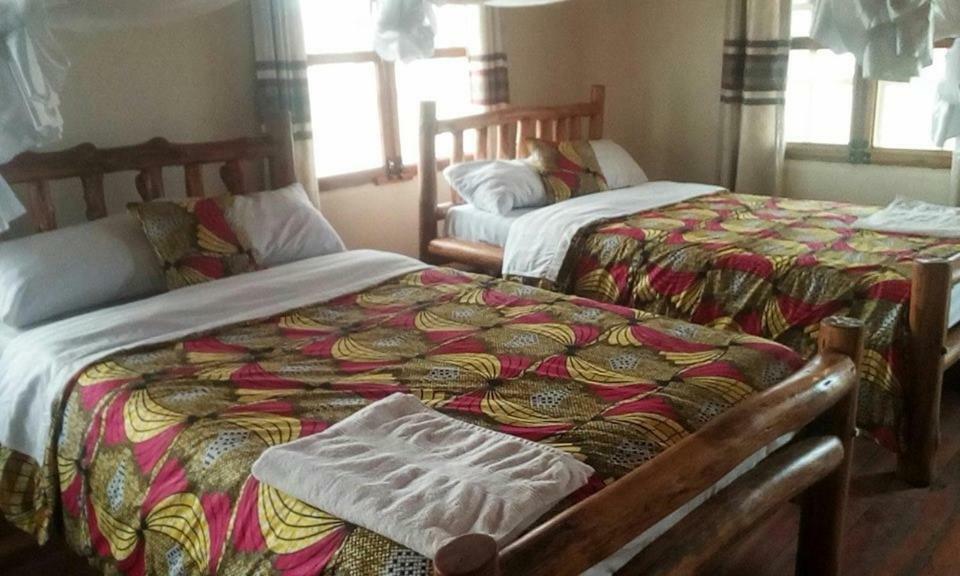 Tembo Safari Lodge Katunguru Екстериор снимка