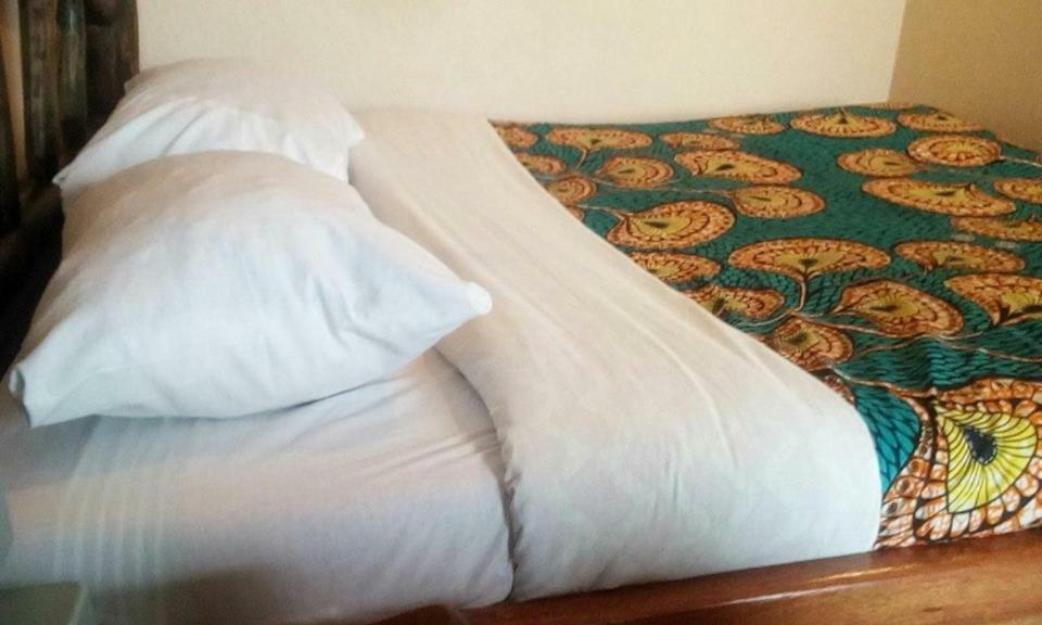 Tembo Safari Lodge Katunguru Екстериор снимка
