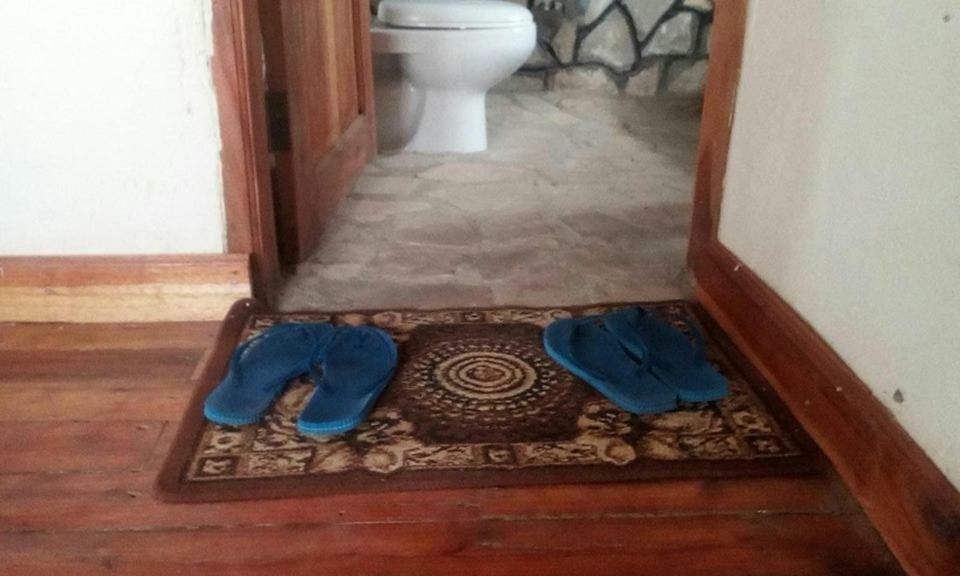 Tembo Safari Lodge Katunguru Екстериор снимка