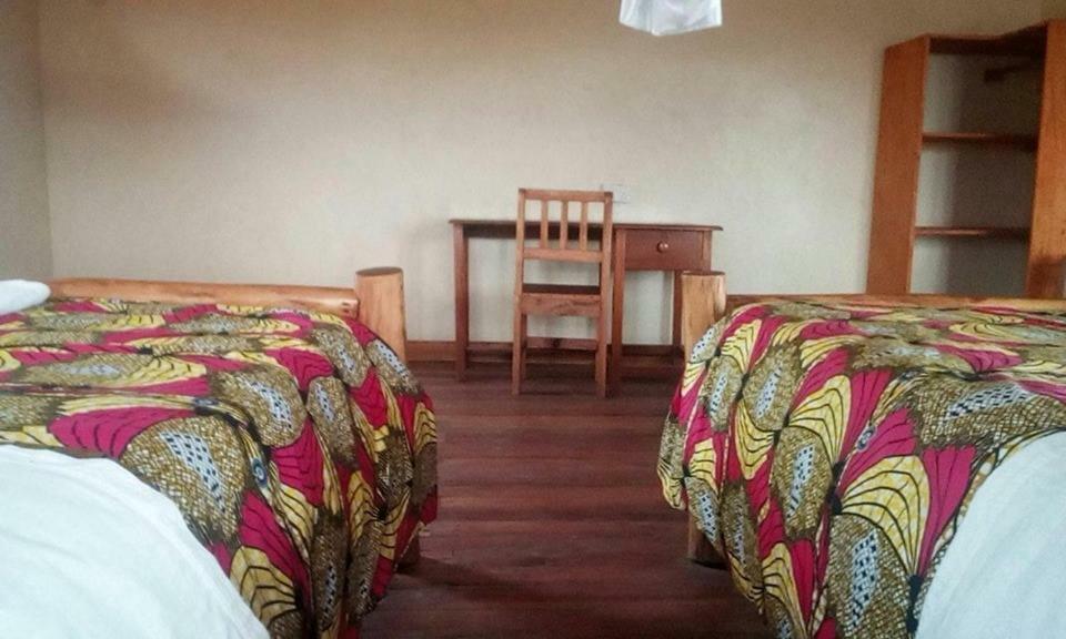 Tembo Safari Lodge Katunguru Екстериор снимка
