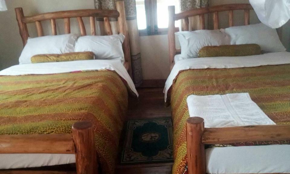 Tembo Safari Lodge Katunguru Екстериор снимка